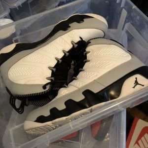 Air Jordan 9